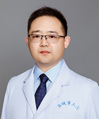 高峥岩 信息照片.jpg